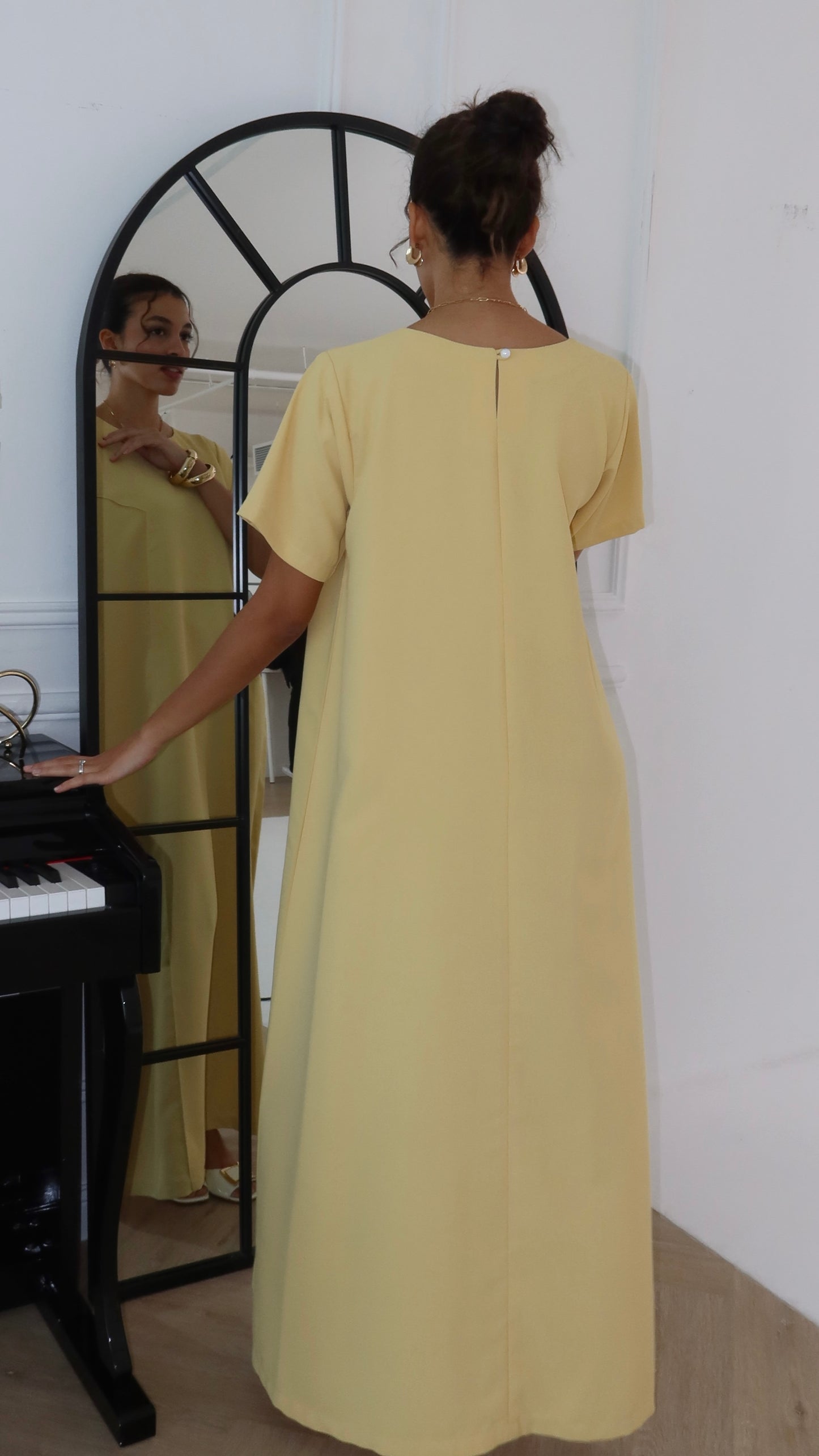 O62 - Yellow underabaya