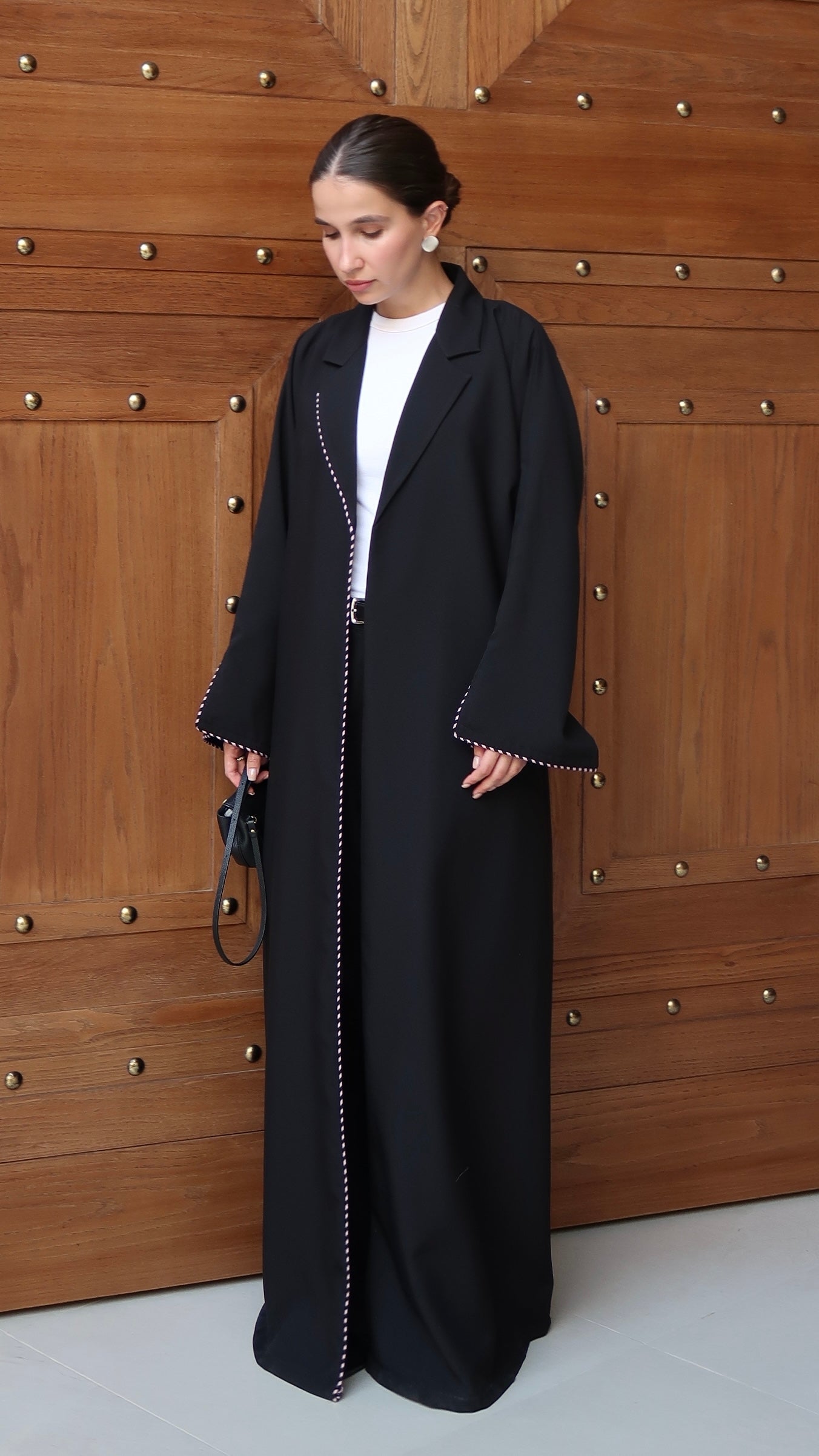 E66 Abaya
