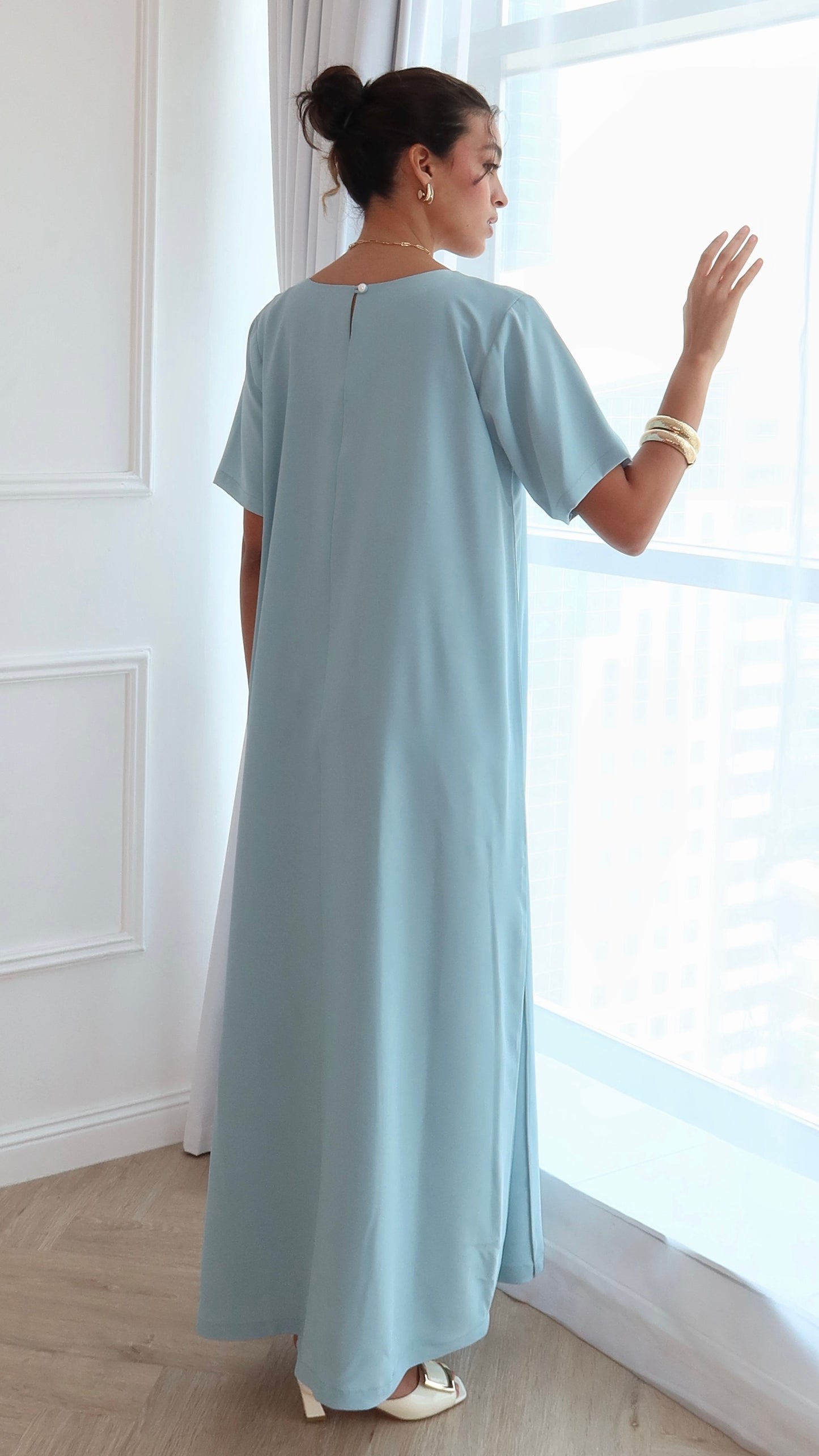 O64- Baby Blue underabaya