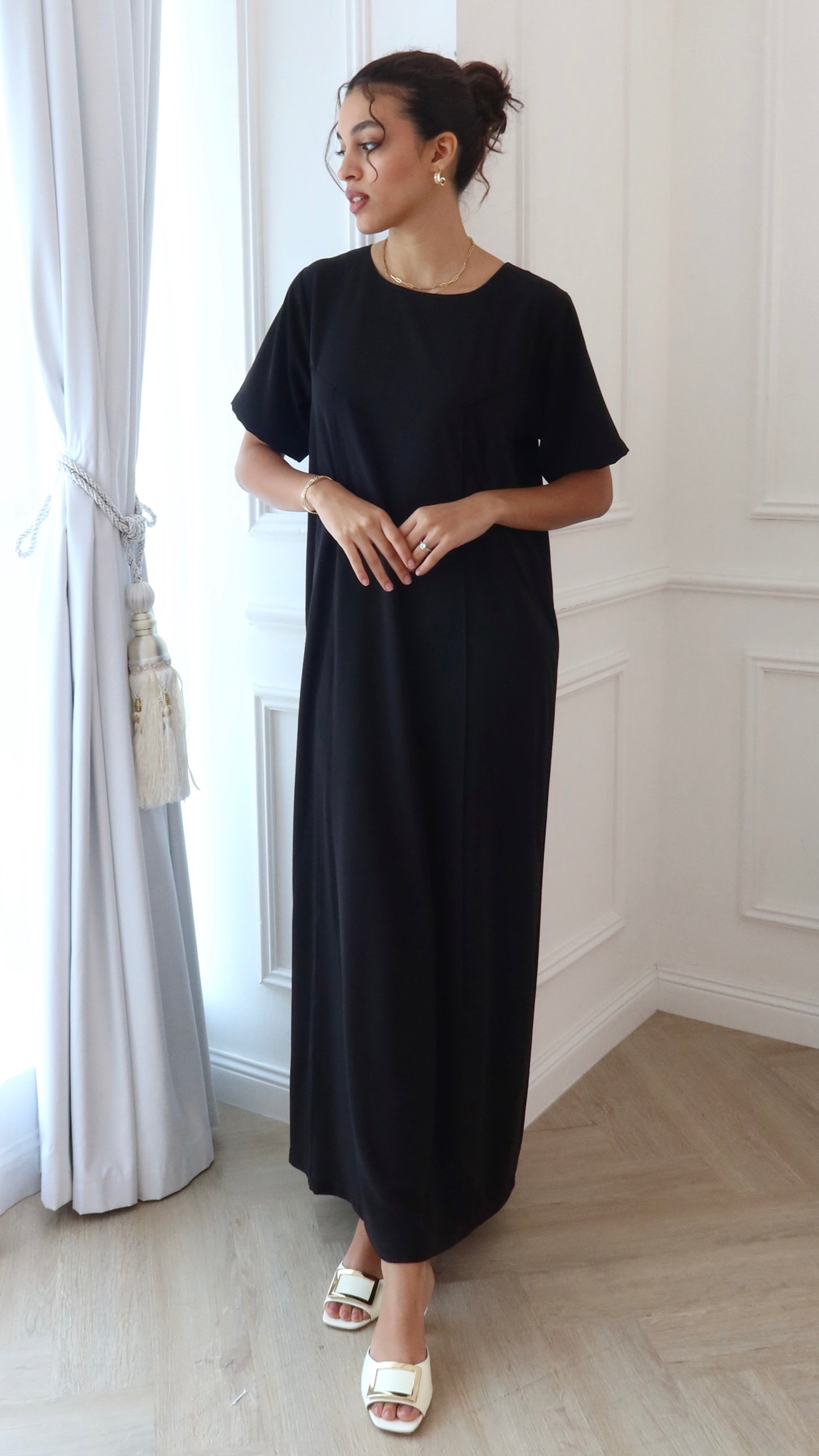 O60 - Black underabaya
