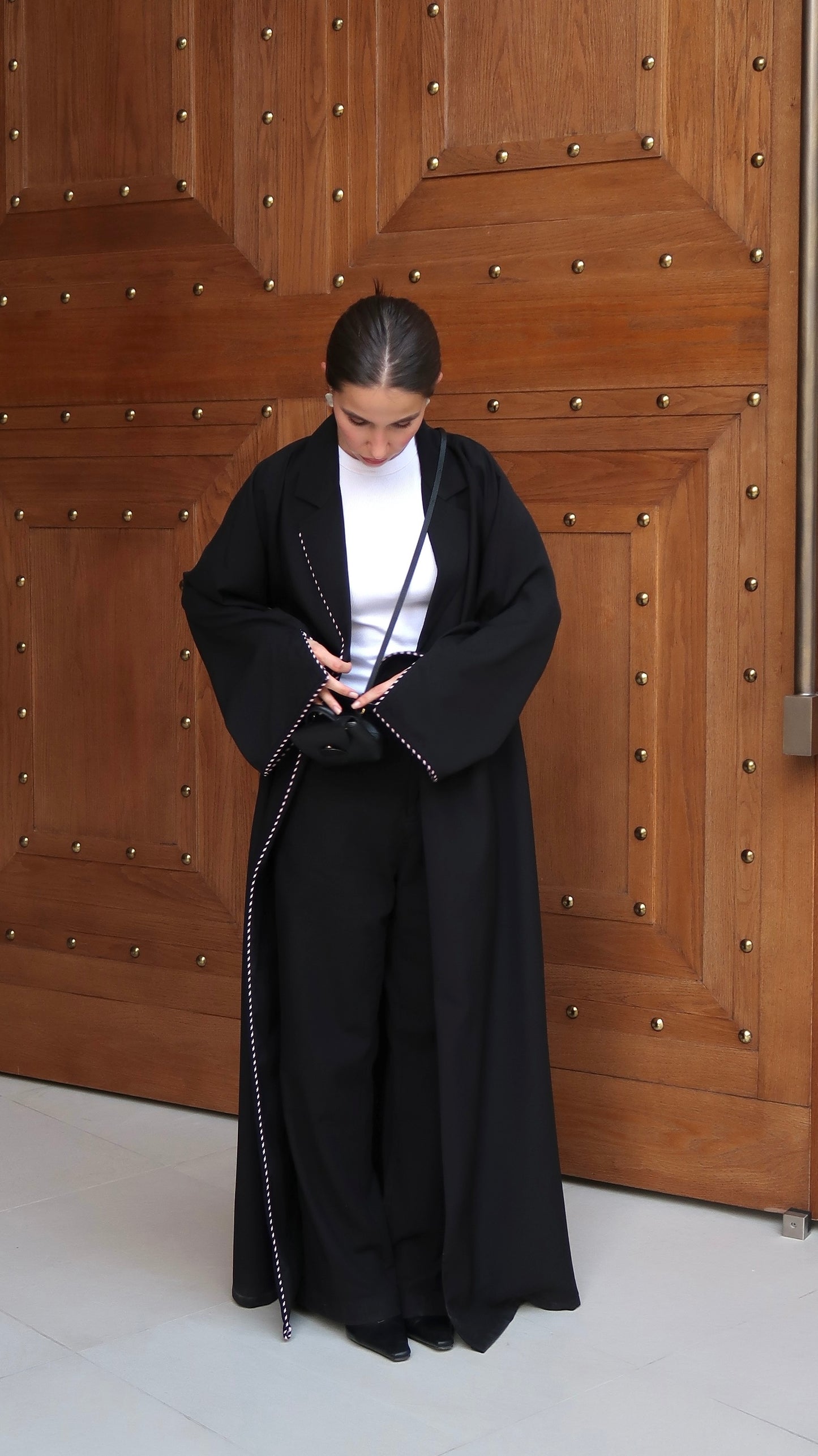 E66 Abaya