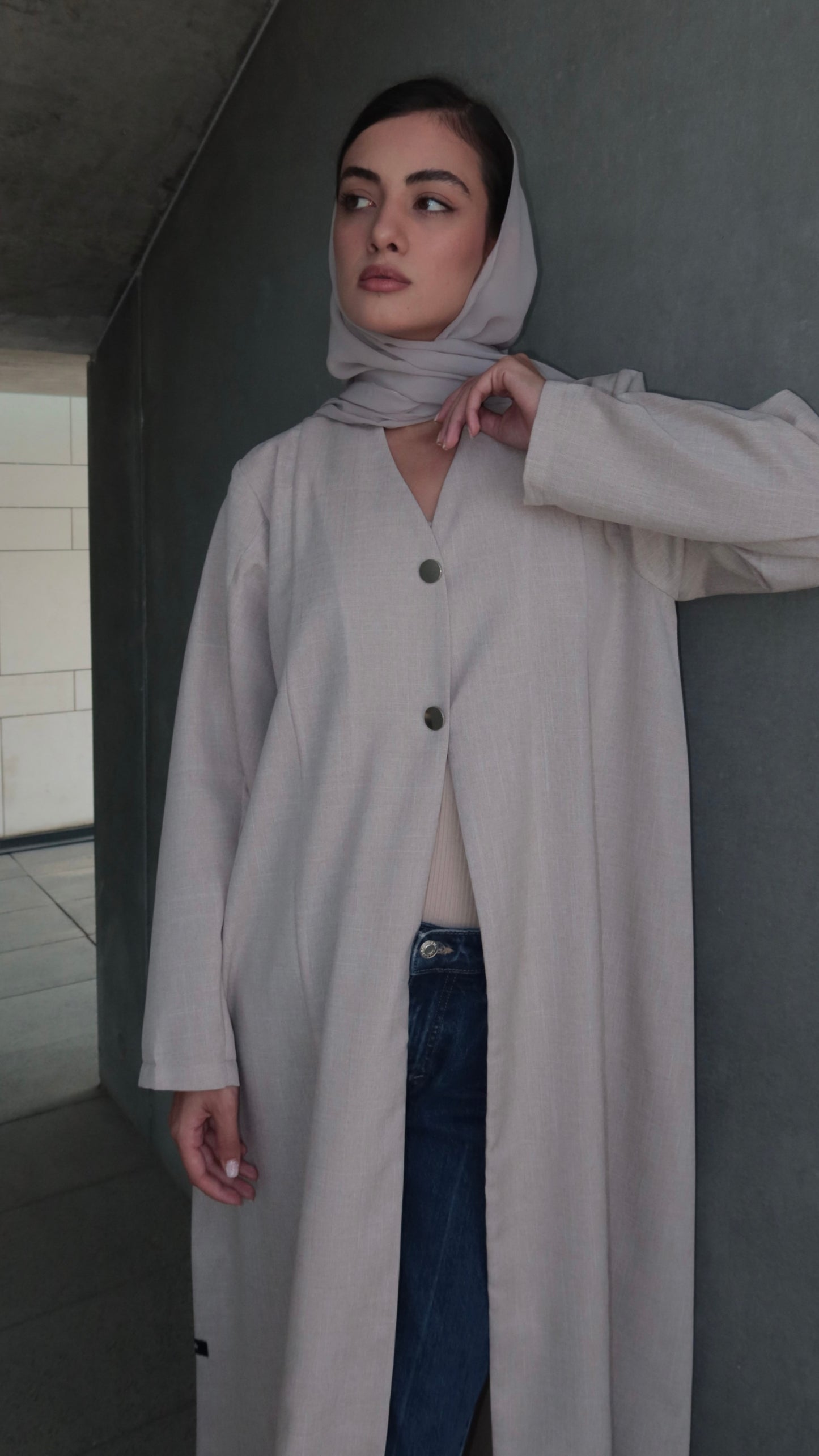 E49- Beige linen mix abaya