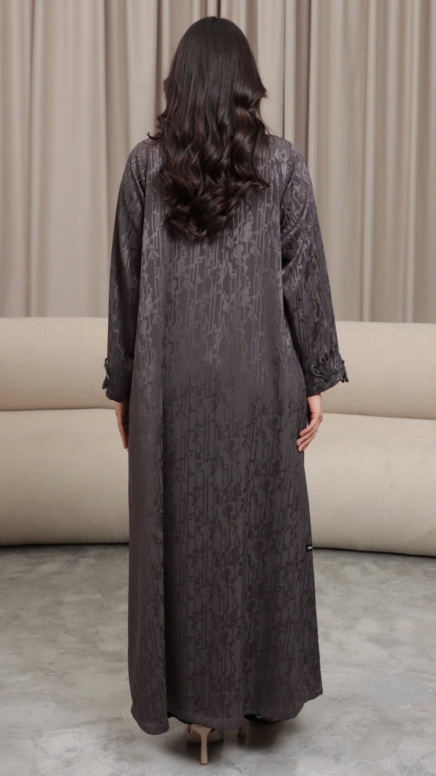 E117- Grey Jacquard bloom abaya