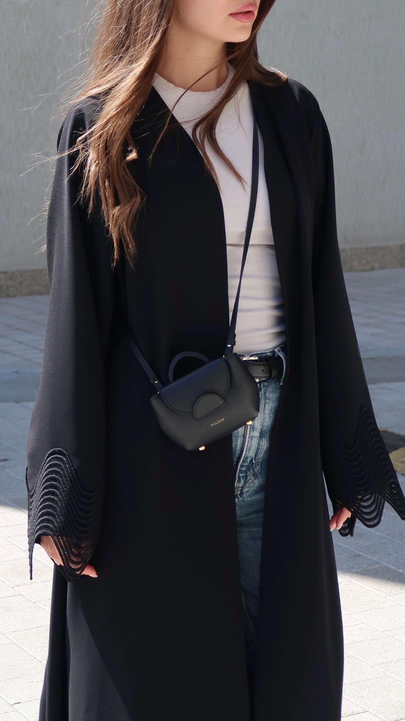 E64 Abaya