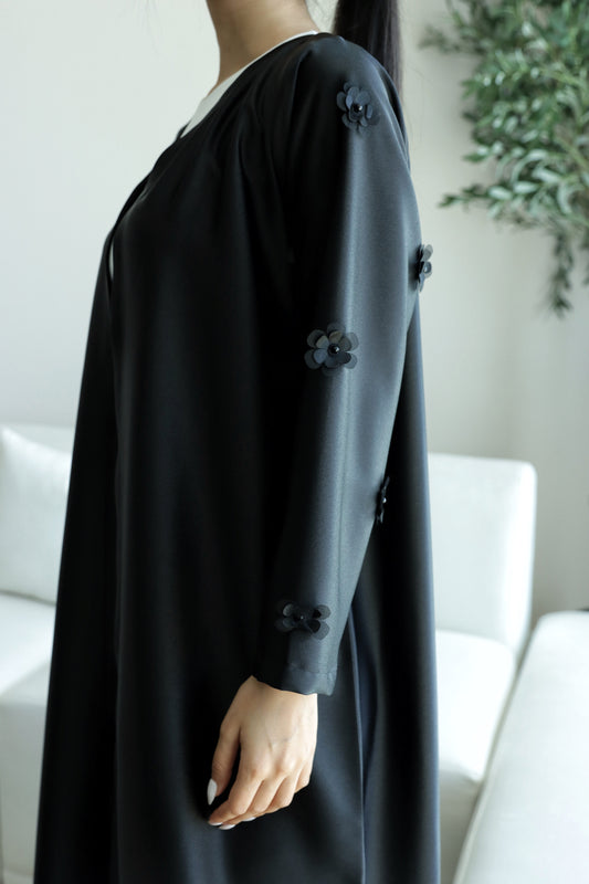 E26 Abaya- black