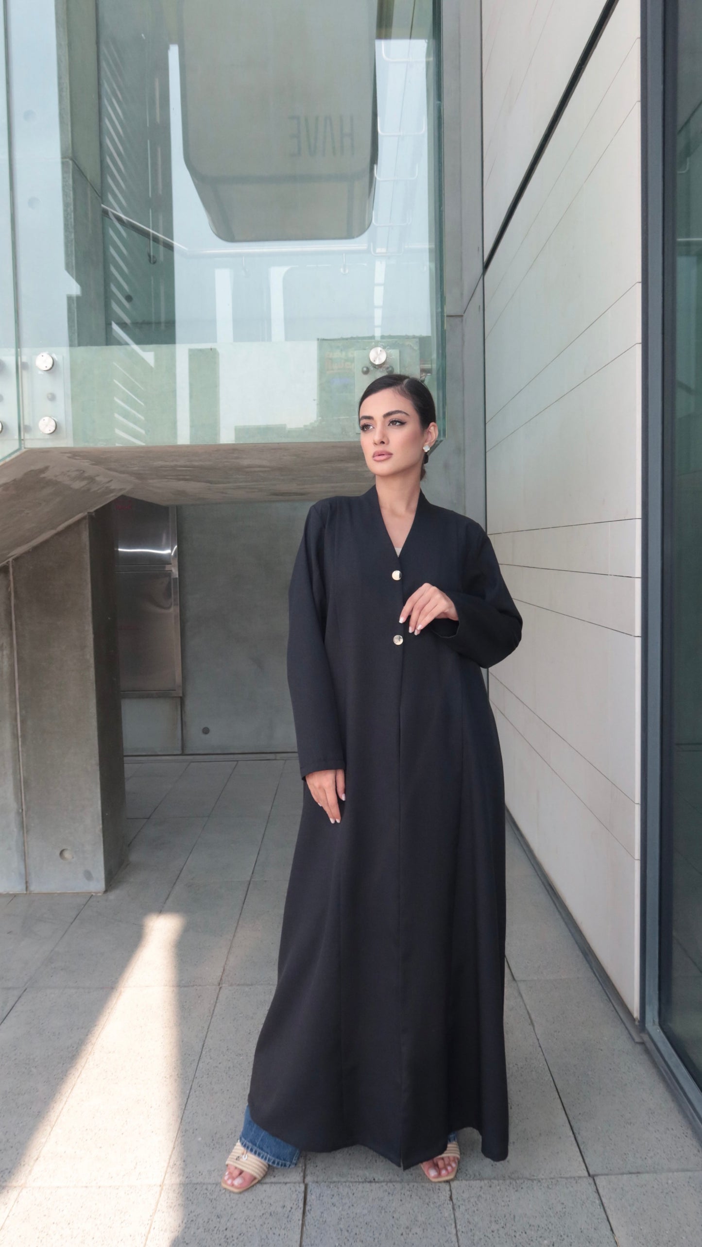 E49- Black linen mix abaya