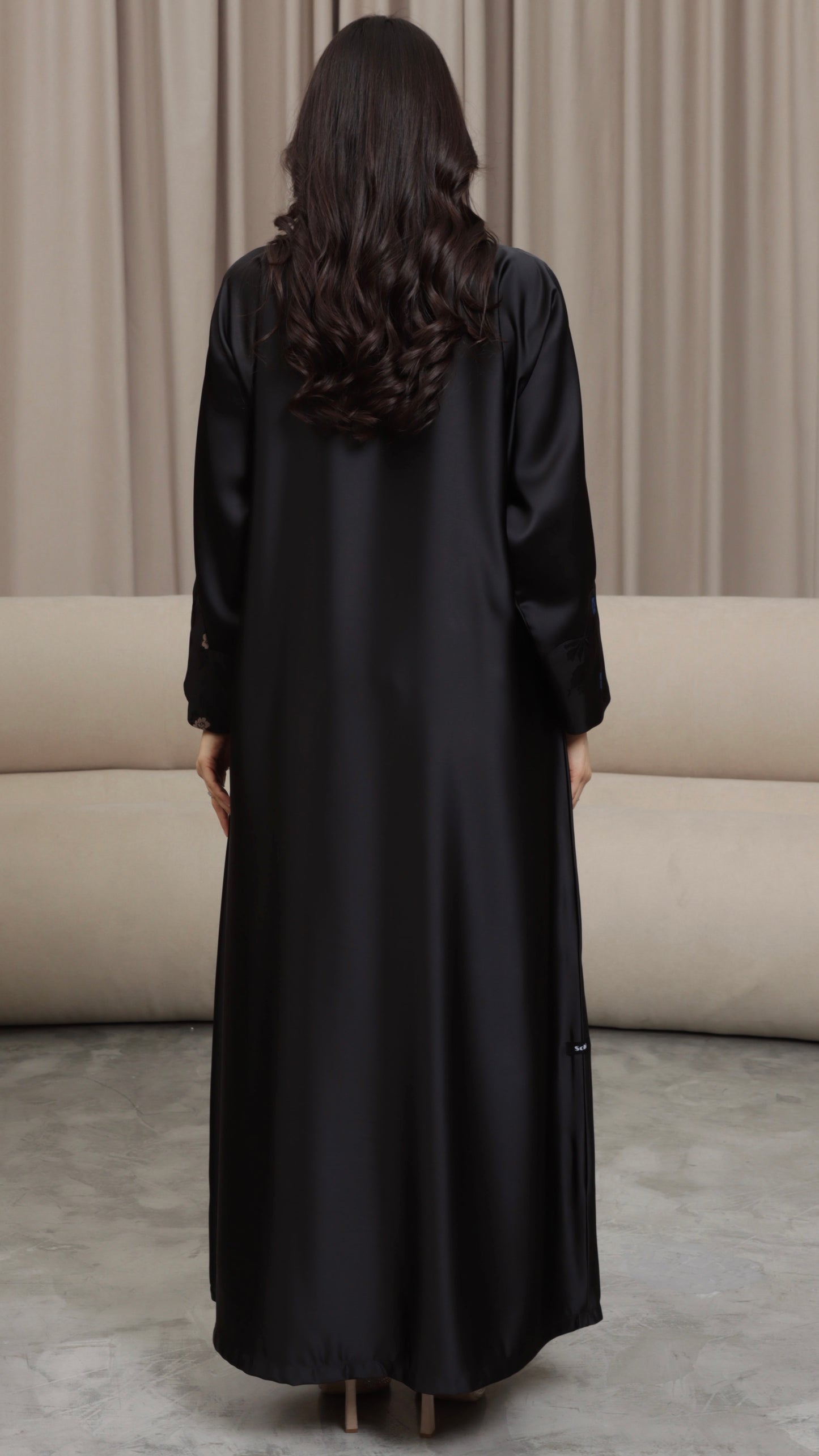 E112- Black blossom satin abaya