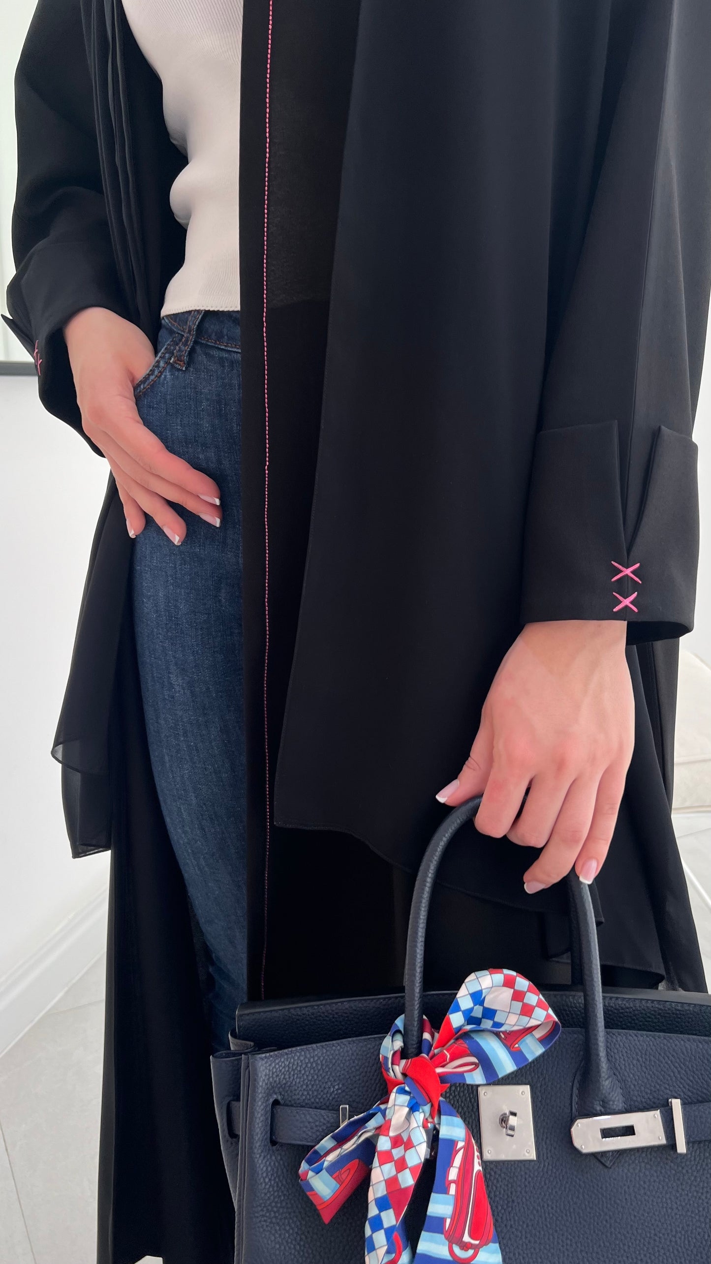 E13 Abaya black