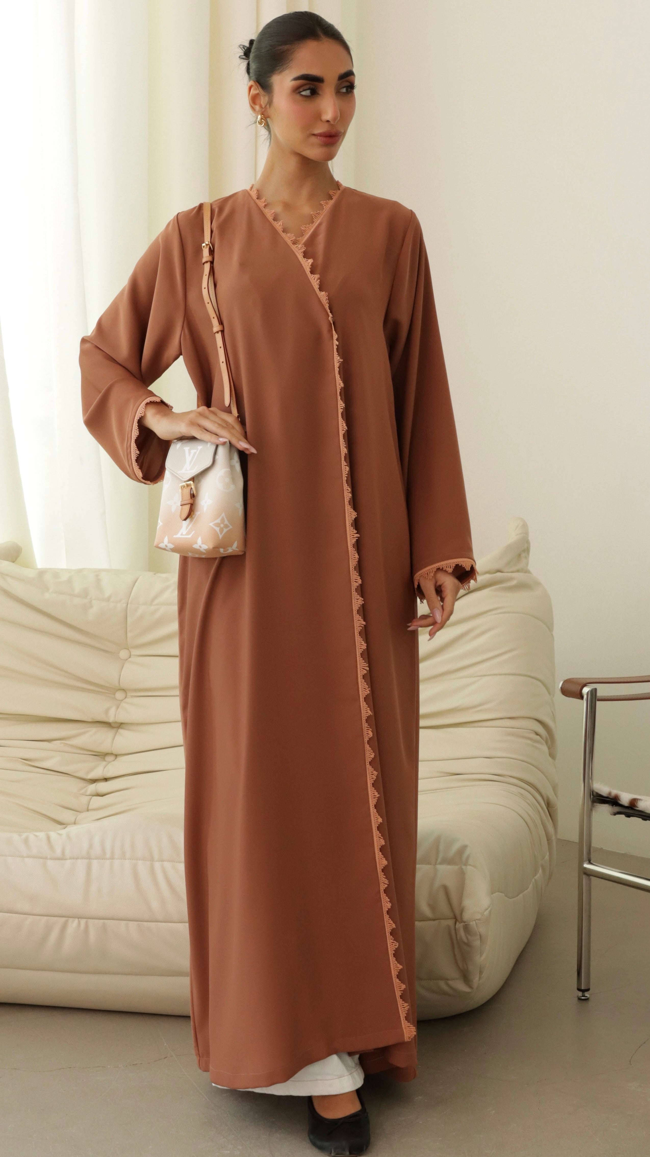 E96- Brown cross abaya
