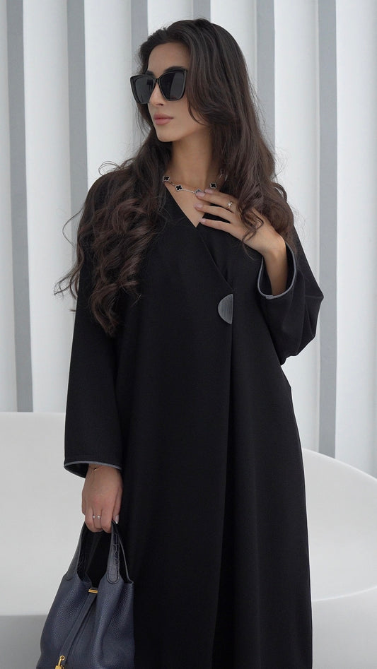 E89- Black abaya with grey button