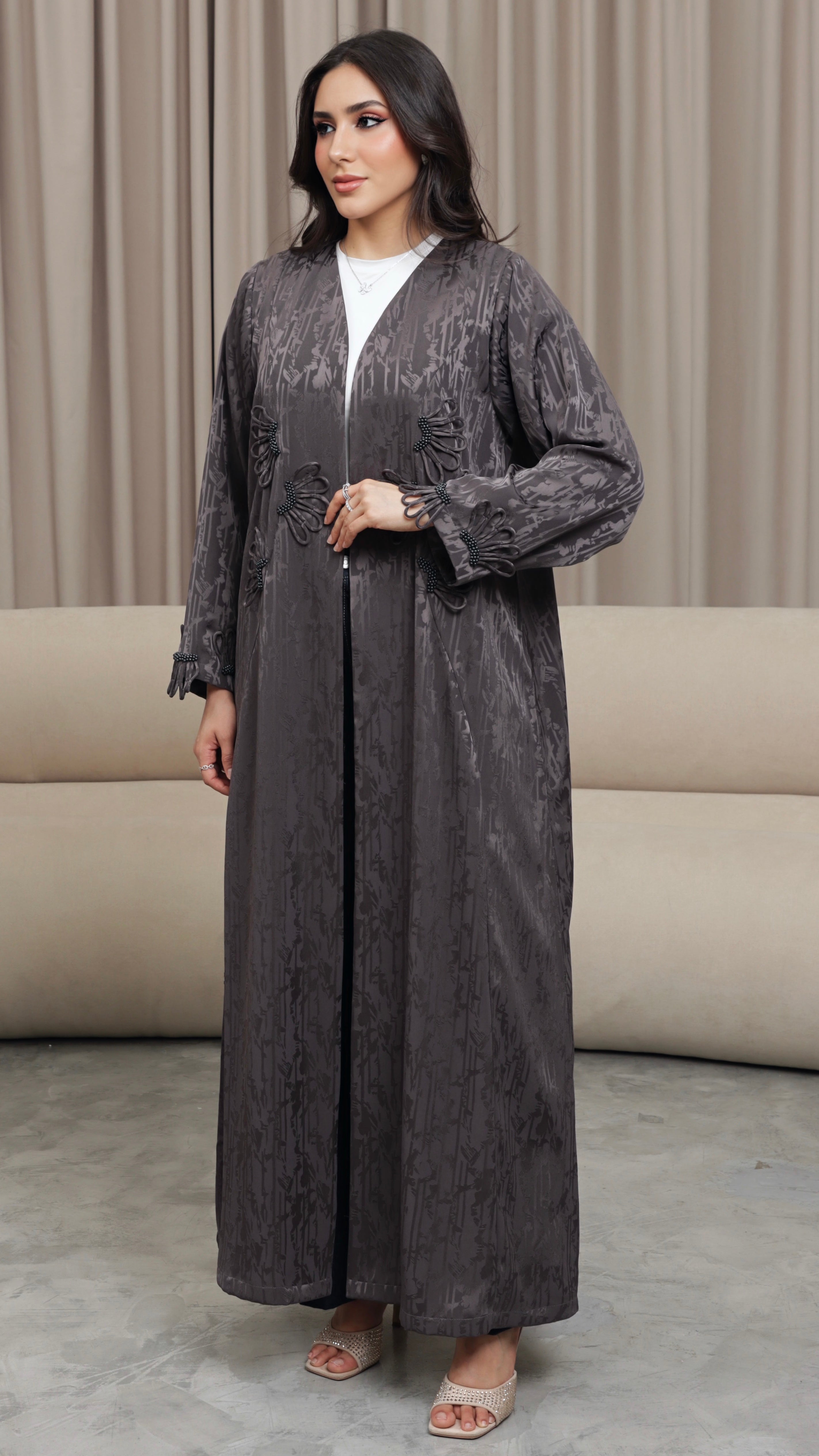 E117- Grey Jacquard bloom abaya