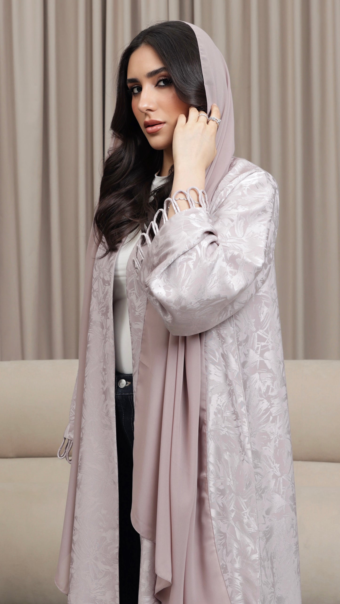E119- Pearl knot abaya
