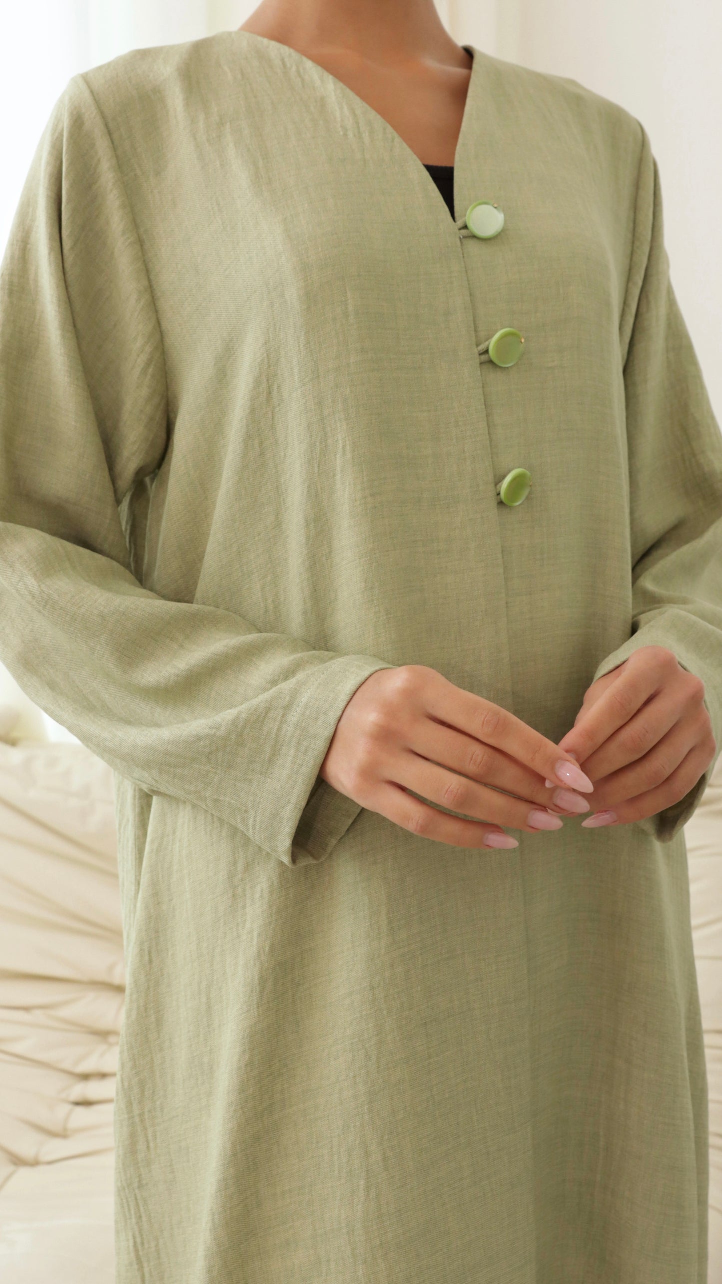 E97-Green Buttoned abaya
