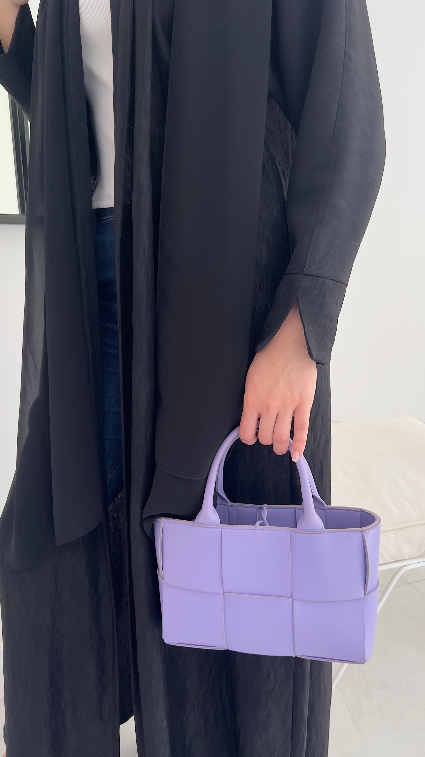 E16 Abaya- Black