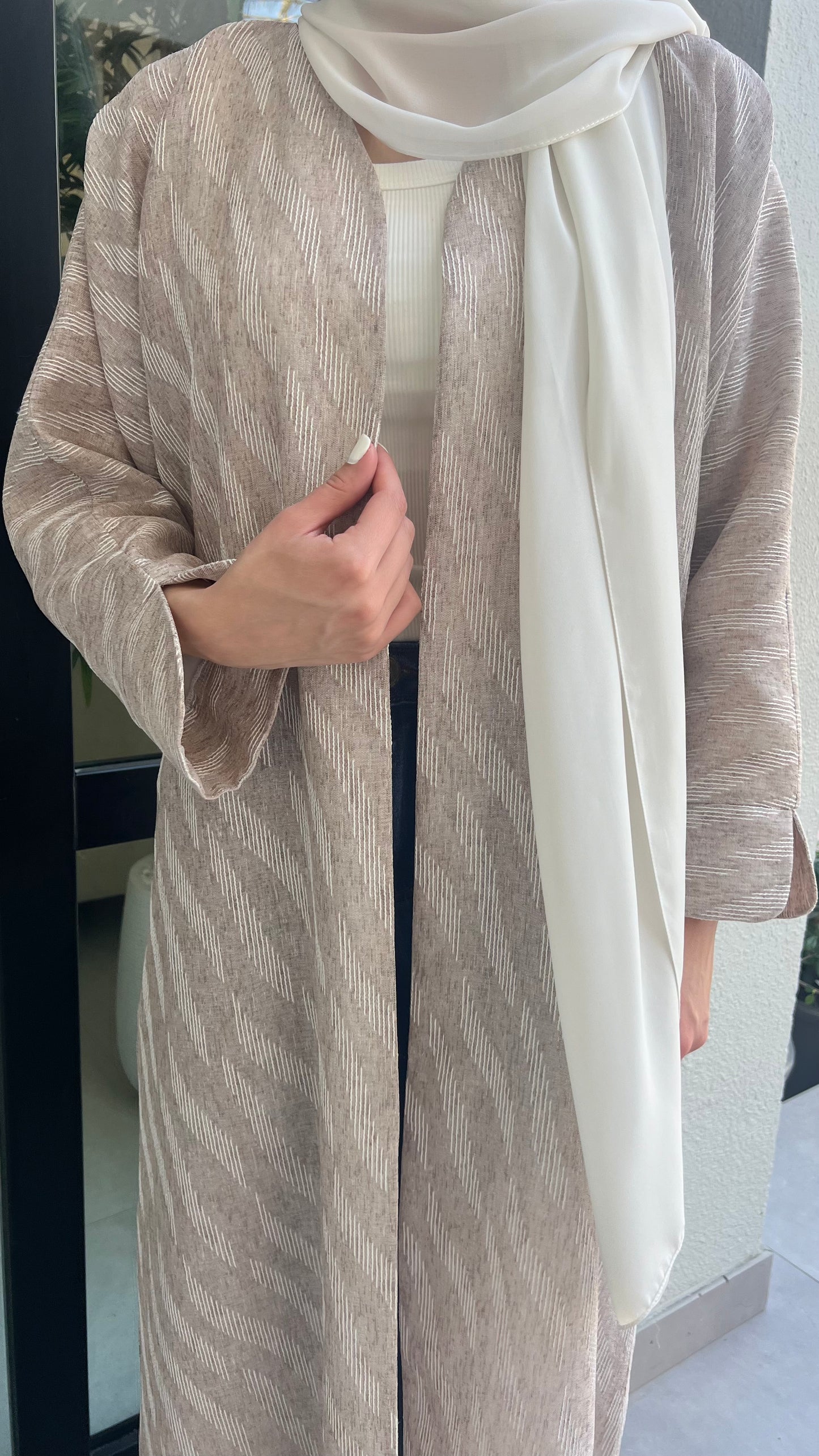 E25 Abaya- beige