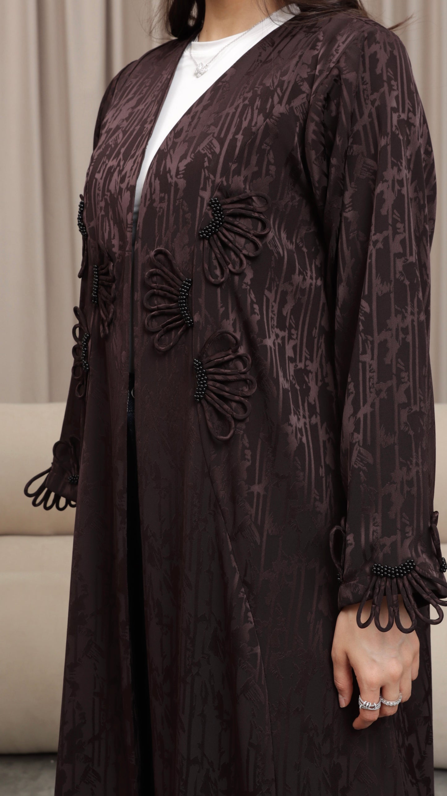 E116- Brown Jacquard bloom abaya