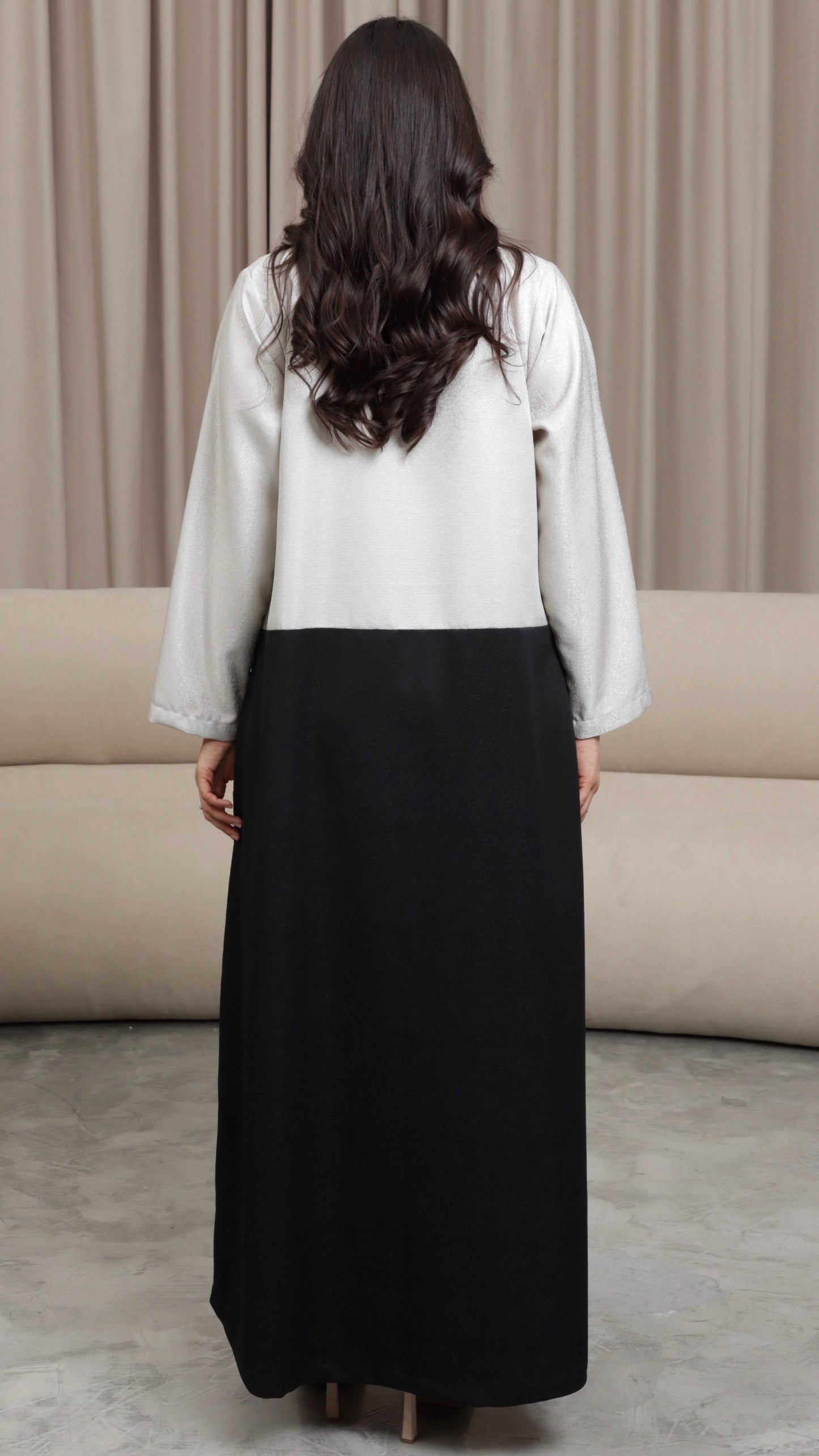 E115- Two-Tone Wave Cut Abaya