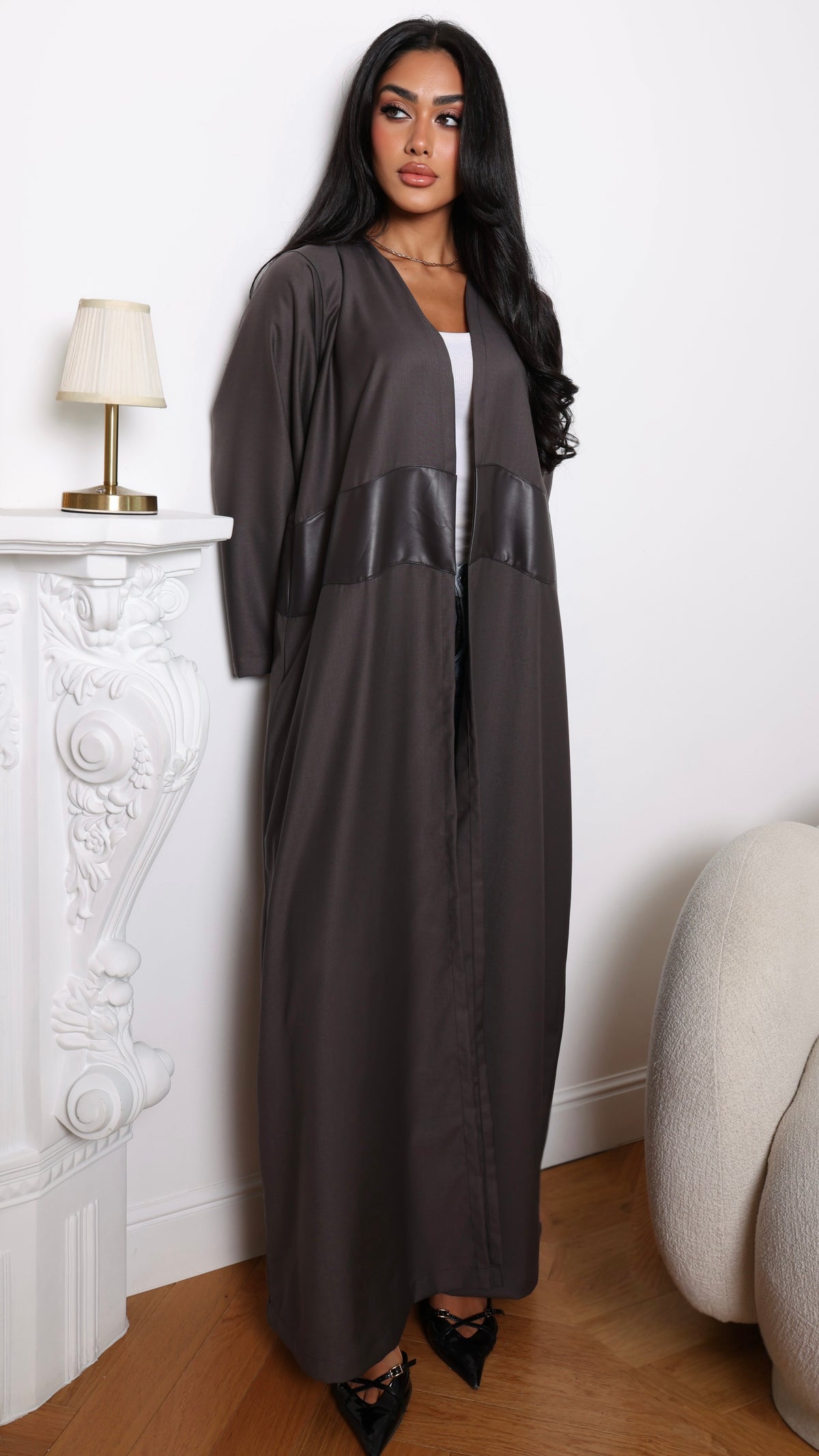 E144 - Brown leather waves abaya