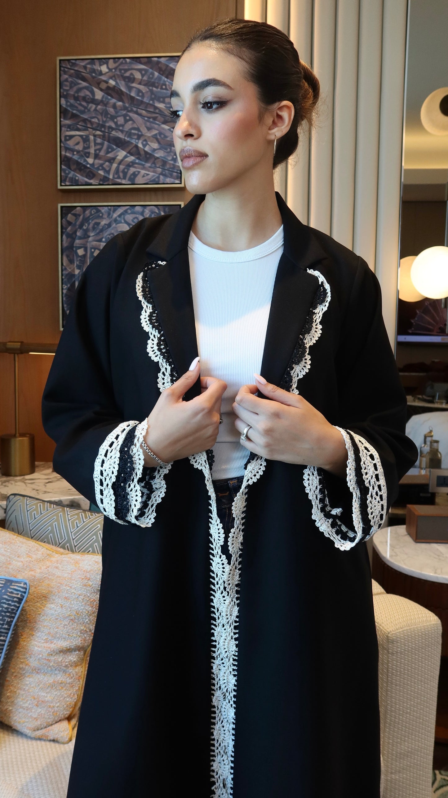 E128- Crochet colar abaya black