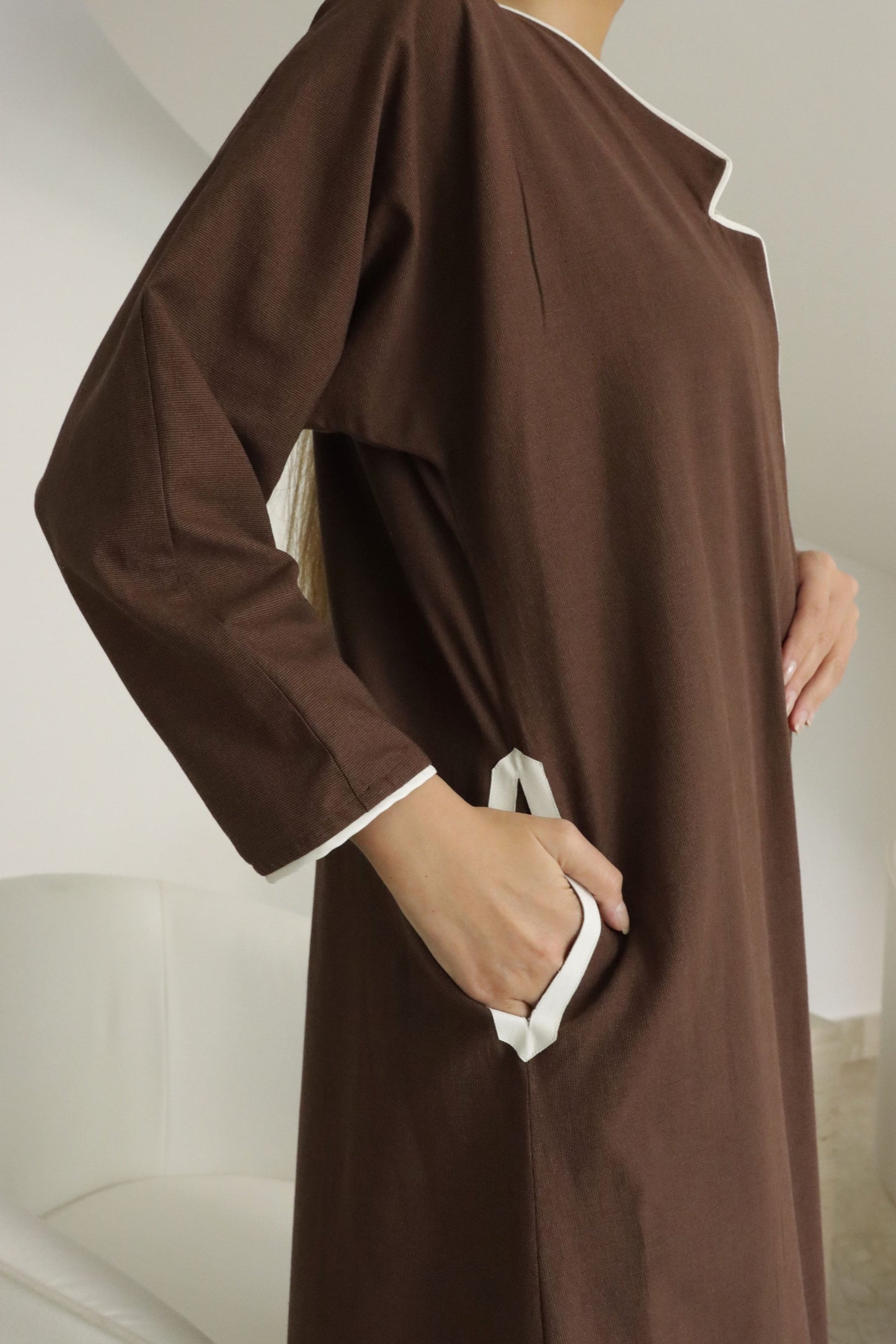 E20  Abaya - Brown